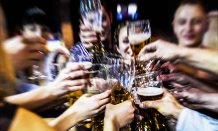 Alcohol in combinatie met geneesmiddelen en voedingssupplementen